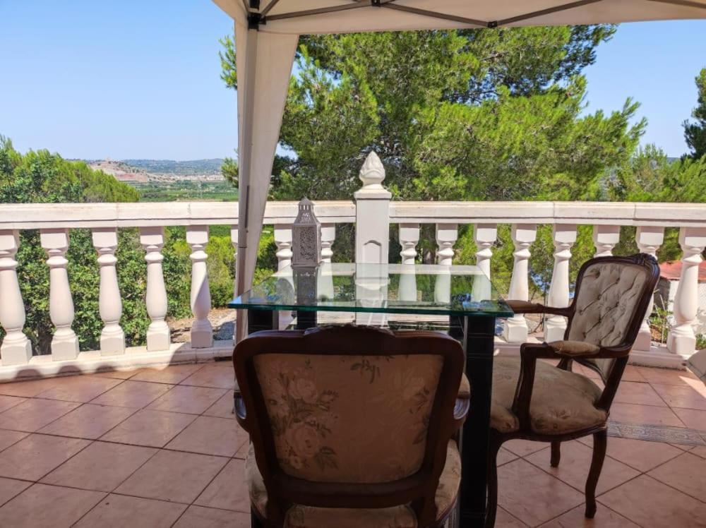 Chateau Angelique Villa Montroy Bagian luar foto